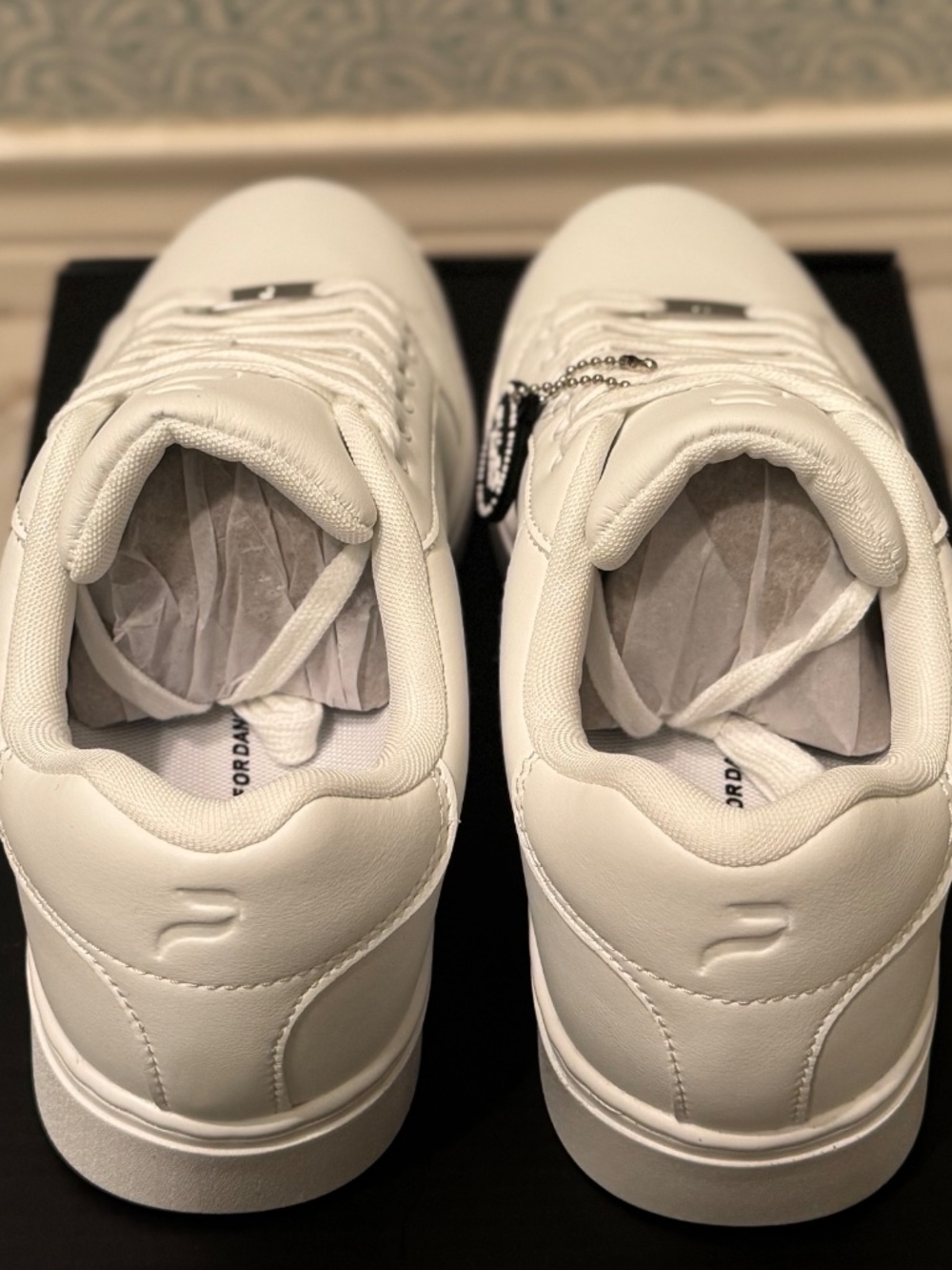 Pulse Dance Sneakers Low Top (White) - Picture 2 of 6